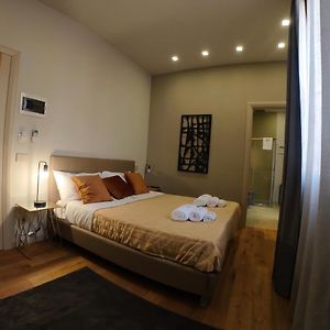Camera standard con letto king size